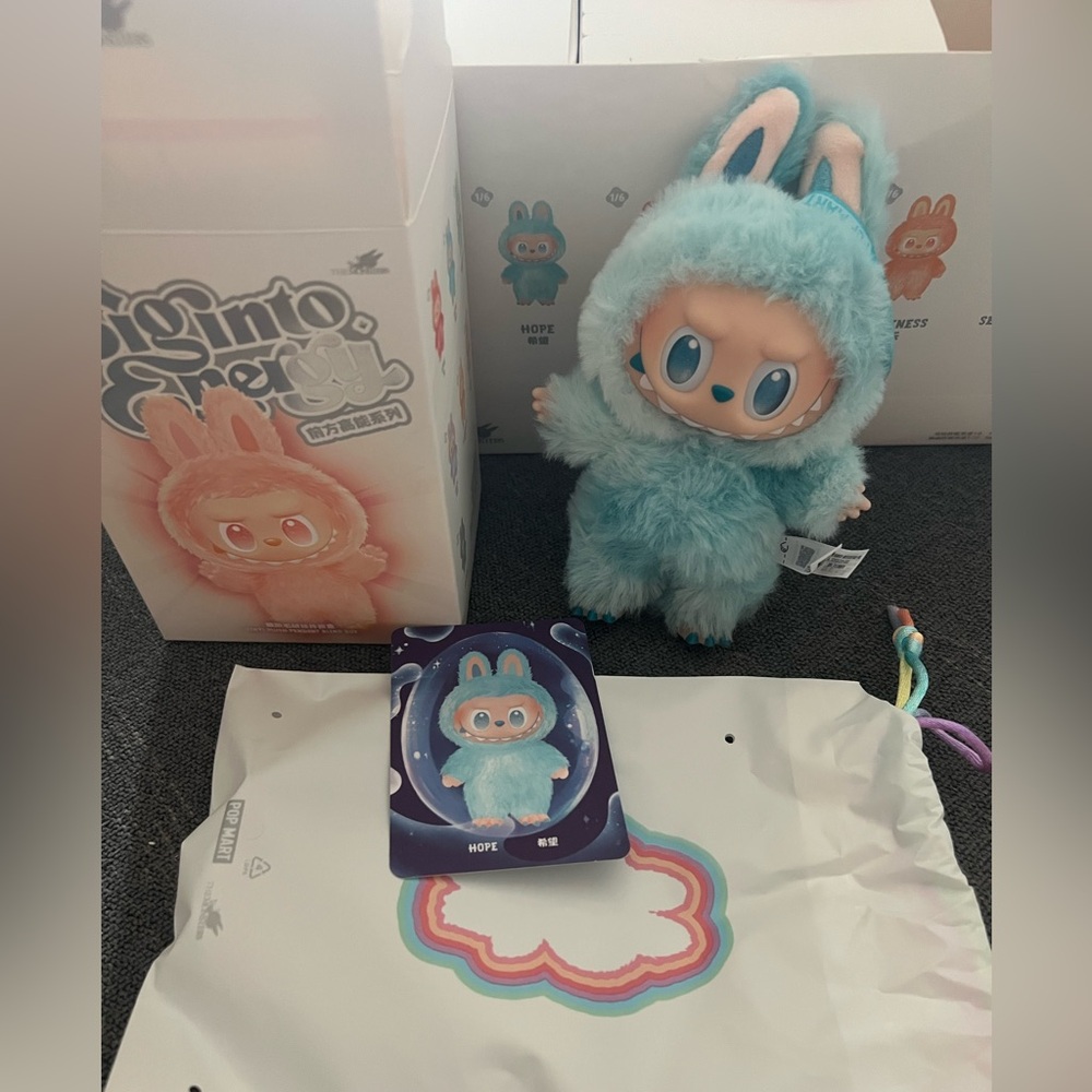 Authentic Pop Mart Labubu – Big Into Energy (Hope) new